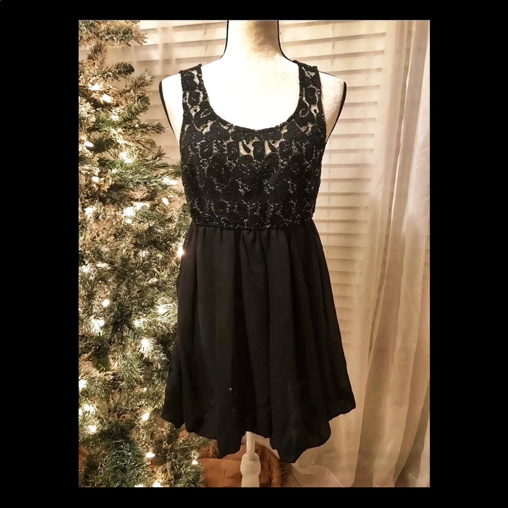 NWT Sophie & Trey Black Lace Party Dress -Sz M